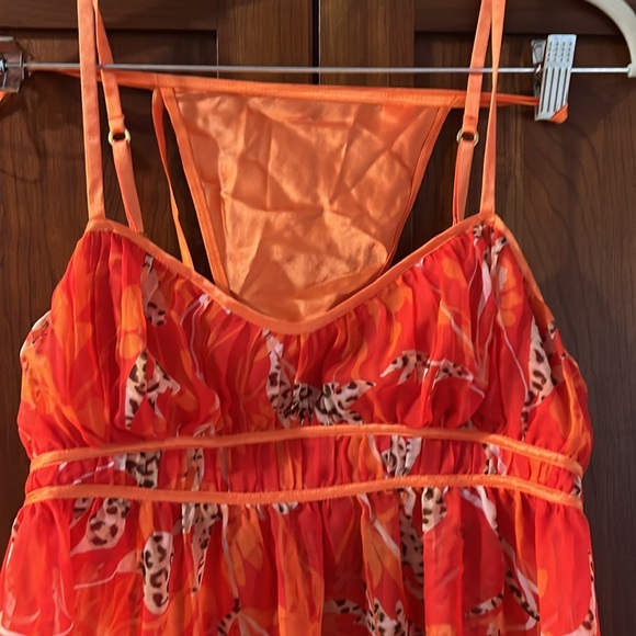 Victoria’s Secret Baby Doll with Thong - Picture 2 of 5